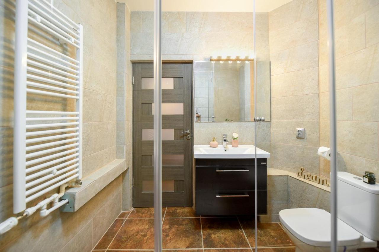Le Petit & Cosy - Best Location Old Town & Quiet Boekarest Buitenkant foto