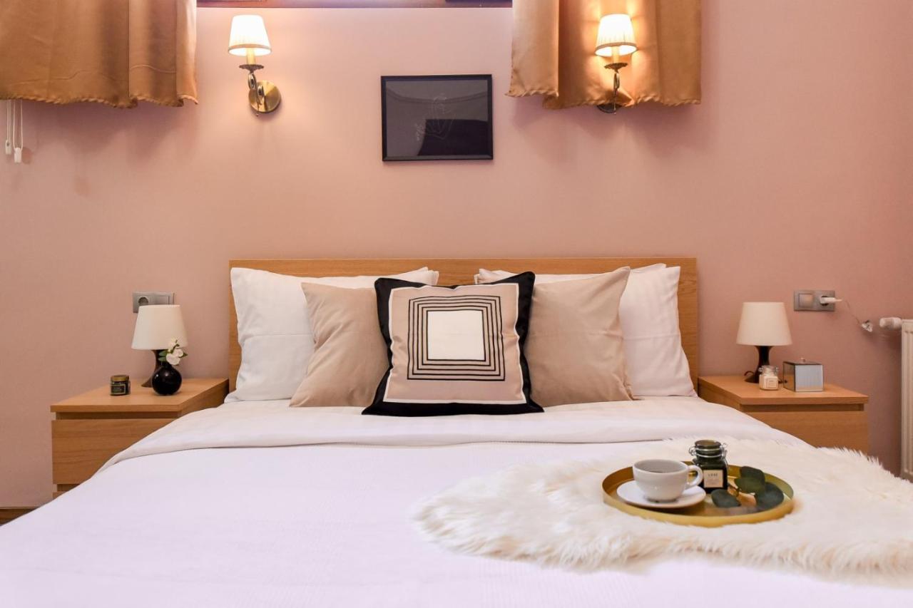 Le Petit & Cosy - Best Location Old Town & Quiet Boekarest Buitenkant foto