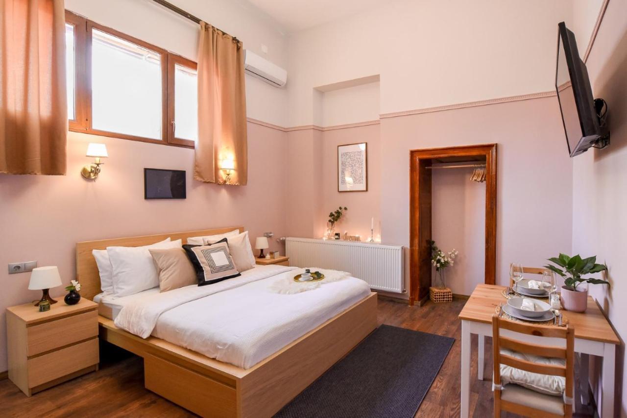 Le Petit & Cosy - Best Location Old Town & Quiet Boekarest Buitenkant foto